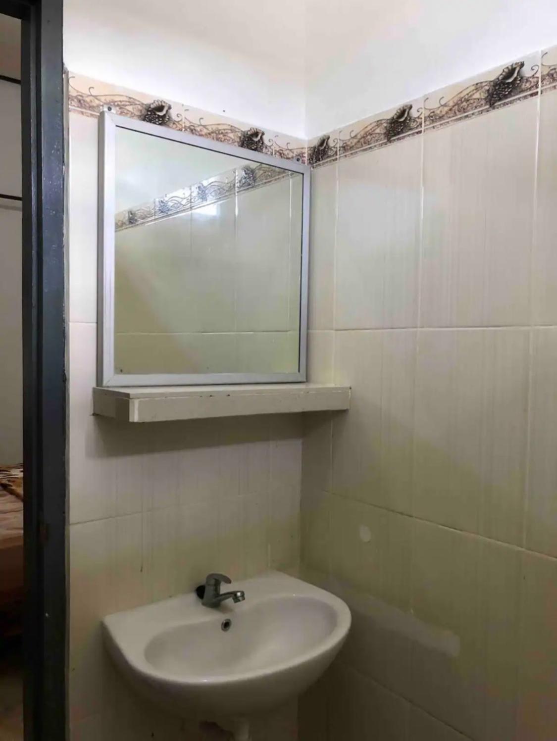 Pili Pili Homestay 6 레기안 외부 사진