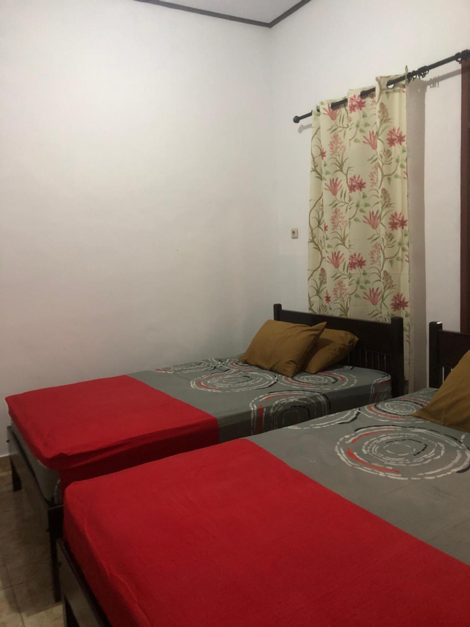 Pili Pili Homestay 6 레기안 외부 사진